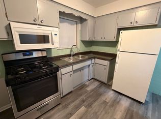 7106 W 16th St #GN, Berwyn, IL 60402