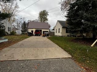 2125 Gaynor Ave NW, Grand Rapids, MI 49544