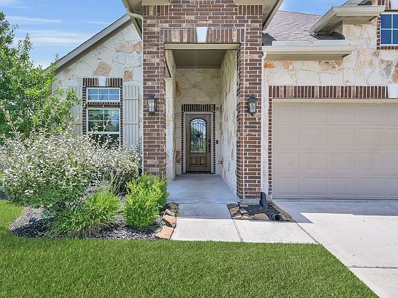 3rd image of 19066 Minero Lane