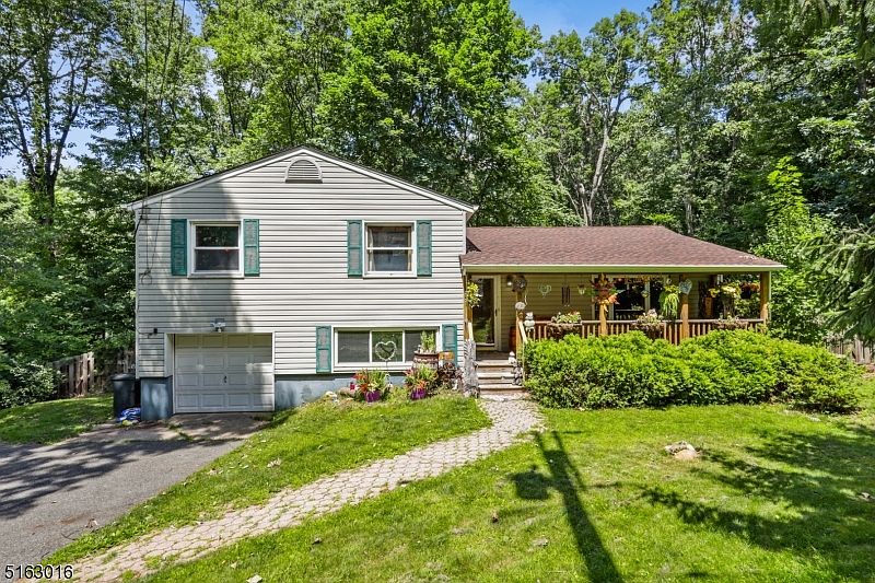 22 APPIO DRIVE RANDOLPH NJ visual data 4