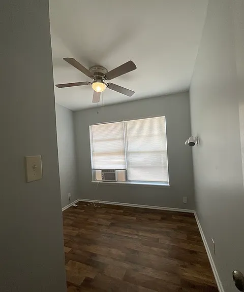 207 Pinehurst Blvd — Photo 5