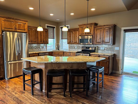 4th image of 3433 Chevelle Cir