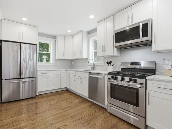 18 Sylvester Rd Floor 2, Dorchester, MA 02122