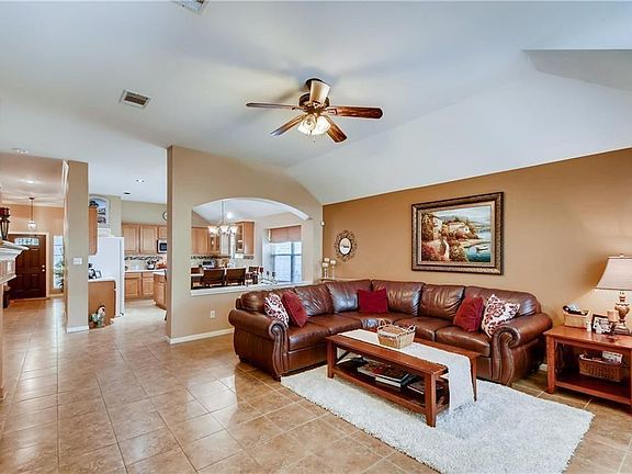 5th image of 2115 Woodston Dr