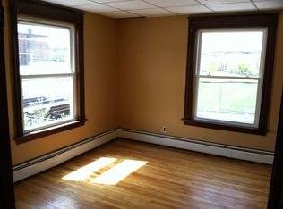 32 Oxford St APT 3, Lewiston, ME 04240