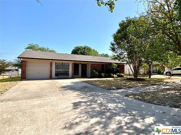 3rd image of 1009 Lana Ct