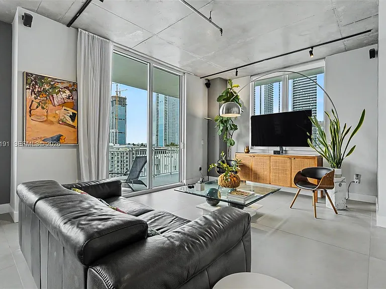 2275 Biscayne Blvd #1004 — Photo 4