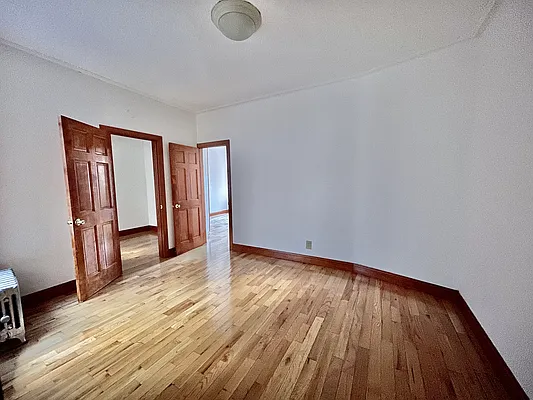 Rented by Bedford Realty USA Corp | media 1