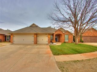 14104 Oakmond Rd, Edmond, OK 73013