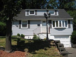 3rd image of 5 Westwood Dr S