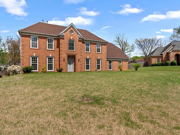 2nd image of 8956 Meadow Ridge Cv E