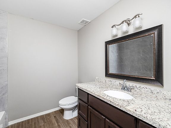 5th image of 1400 Hummingbird Ct #11
