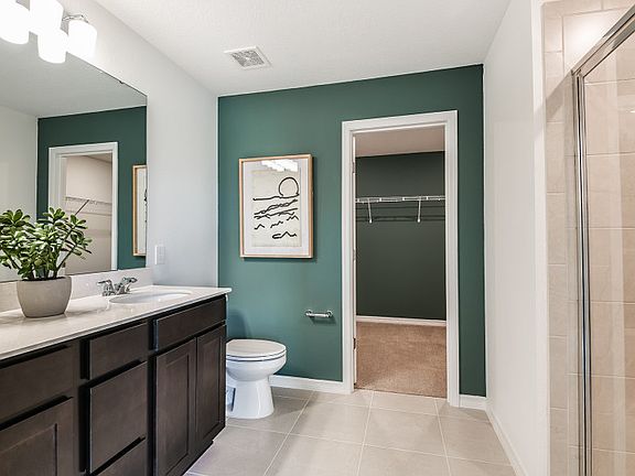 Owner s Suite with Private en Suite