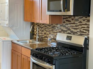 207 E 42nd St #3E, Chicago, IL 60653