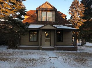201 3rd St, Perth, ND 58363