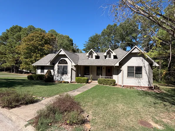 1505 Holly Pl, Siloam Springs, AR 72761