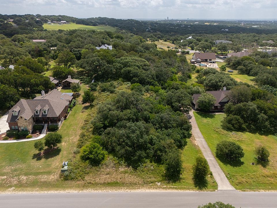 1st image of 411 Brookhollow