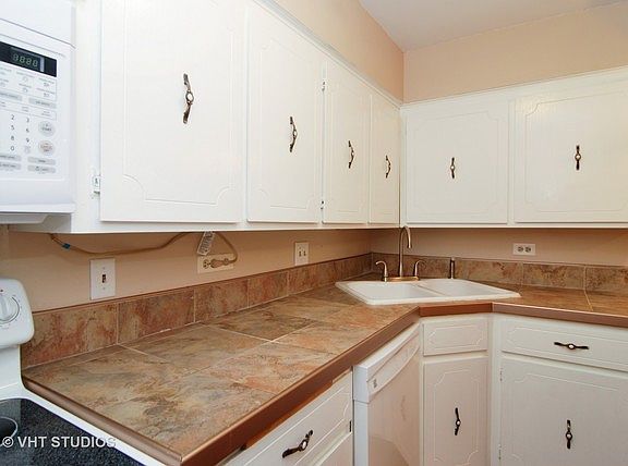 4th image of 7830 W North Ave APT 406