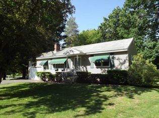 1061 Timothy Ln, Niskayuna, NY 12309