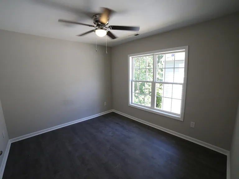 809 Lee St #B — Photo 8