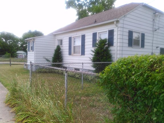 2nd image of 3268 Menominee St