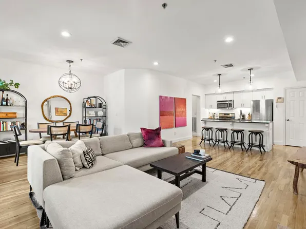 416 Grand St APT 2B, Hoboken, NJ 07030