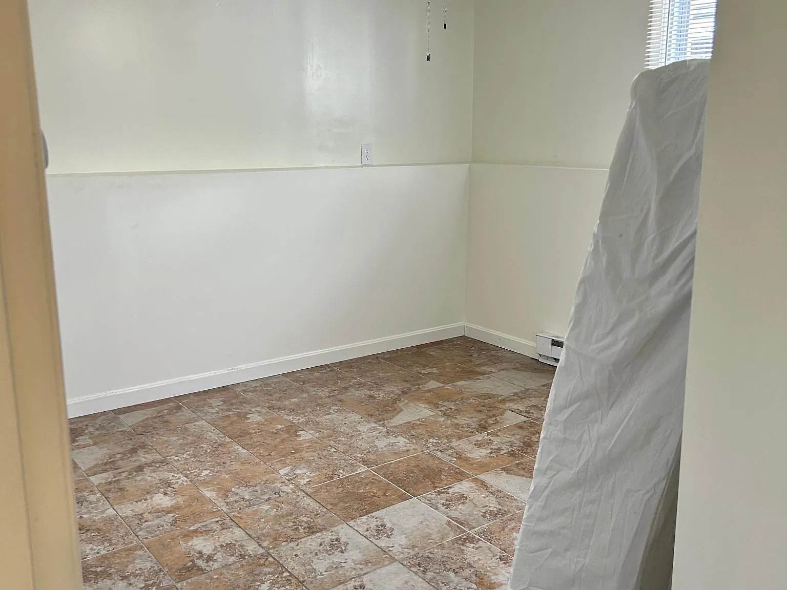 1 bed, 850 sqft, $1,500 — Photo 4