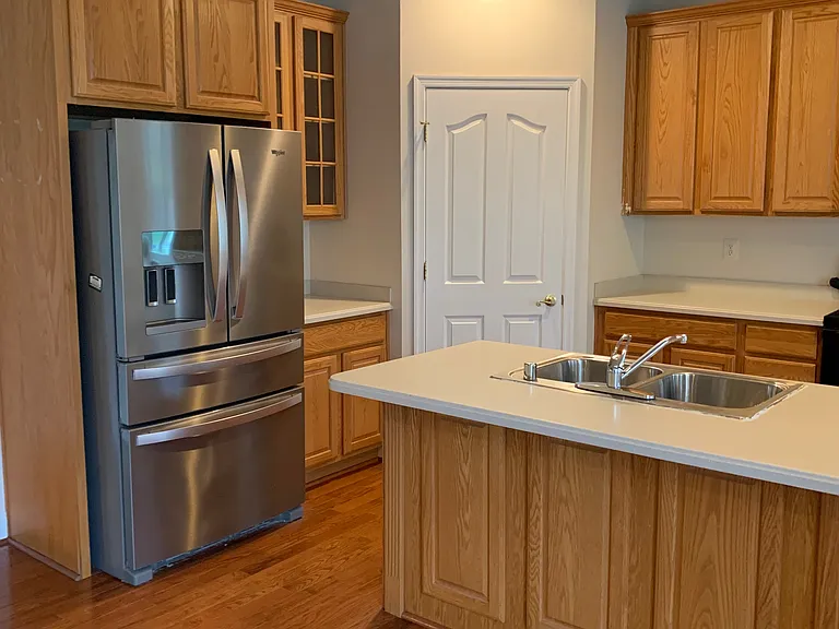 501 Callander Way — Photo 4