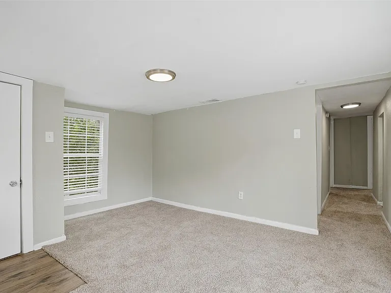 1214 Jones St — Photo 6