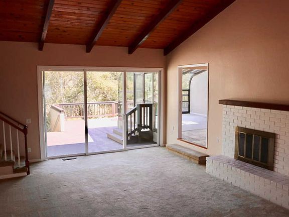 3rd image of 2650 Borregas Dr