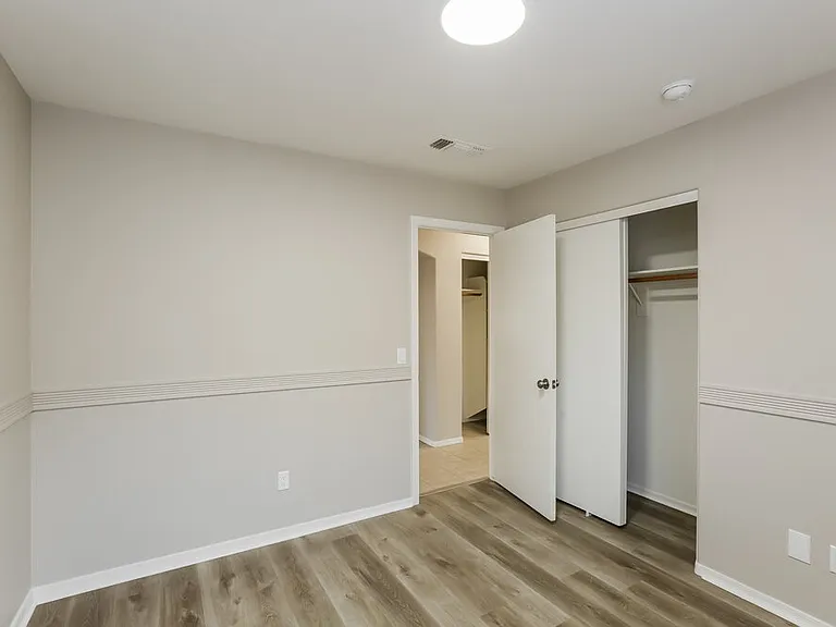 12420 N 121st Ave — Photo 12