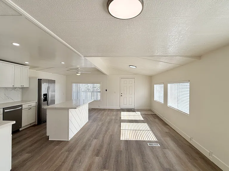 14352 Beach Blvd #15 — Photo 14