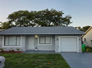 9335 NW 53rd St, Sunrise, FL 33351