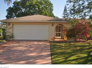 4851 Tahiti Ln, Naples, FL 34112