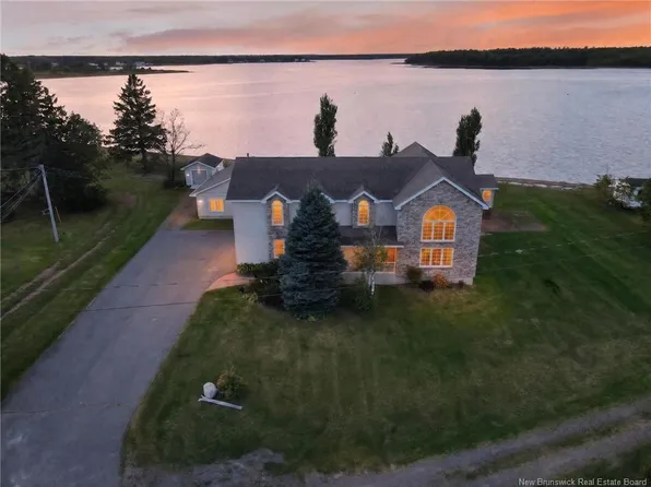 79 Pointe Du Mirage, Saint Charles, NB E4W 5C7