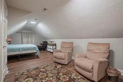 105 Elkhorn Trl — Photo 2