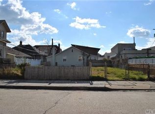 722 W Olive St, Long Beach, NY 11561
