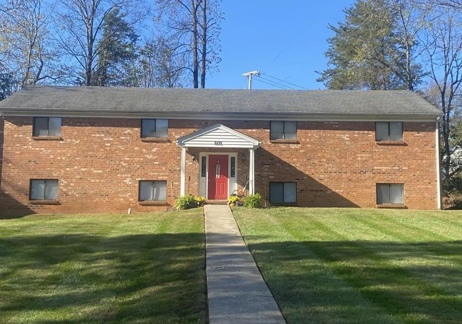 101 & 103 & 116 Edgeway Dr — Photo 1