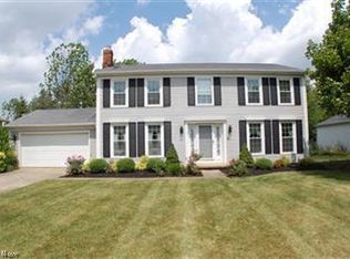 20806 Burgandy Dr, Strongsville, OH