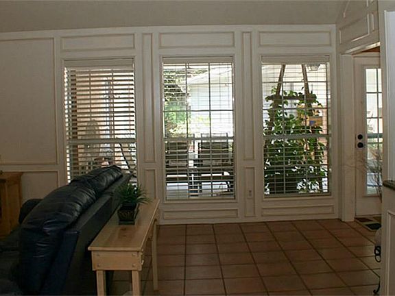 5th image of 3211 Manor Grove Dr