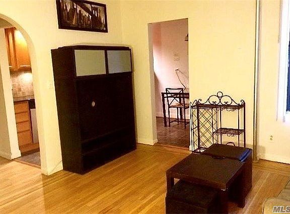 3rd image of 8352 Talbot St APT 3A