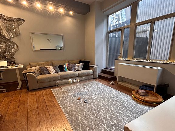 2nd image of 310 E 46th St APT 5-Q