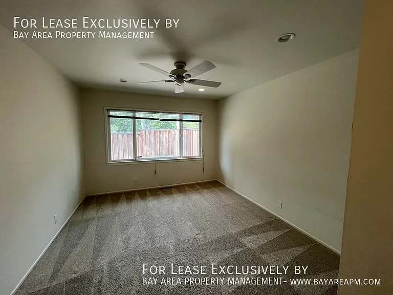 2065 Nassau Dr — Photo 7