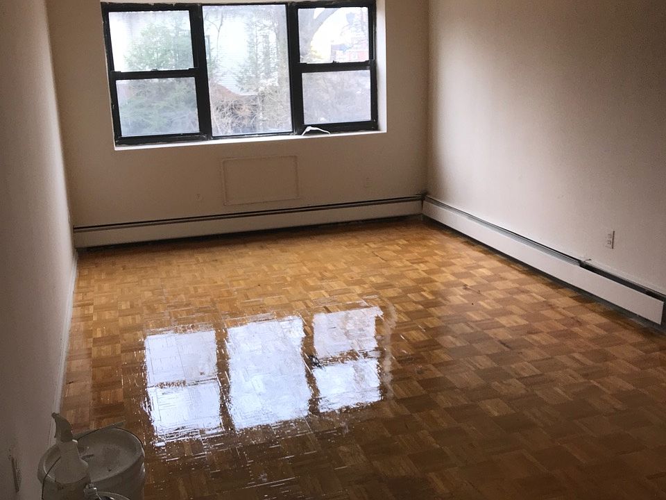 1st image of 300 Palisade Ave APT 3