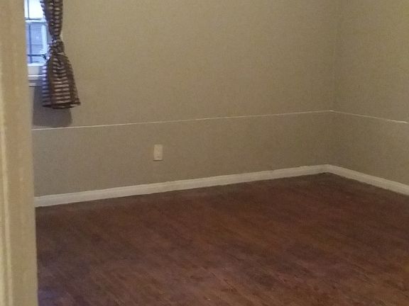 4th image of 1137 W 109th Pl