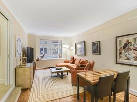 25 Central Park W