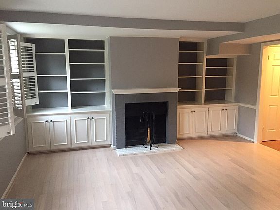 4th image of 4818 Bradley Blvd #207