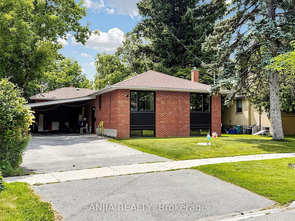 1st image of 8 Applefield Dr