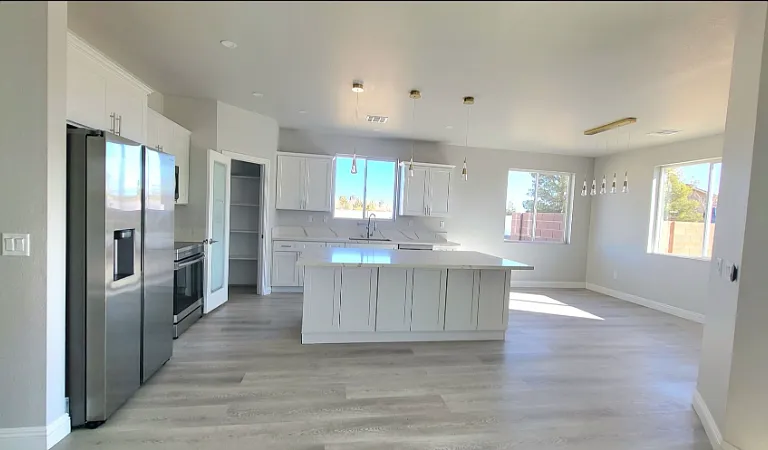 6801 Sandpebble St — Photo 8