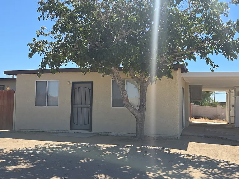 27540 Church Ave #B — Photo 1